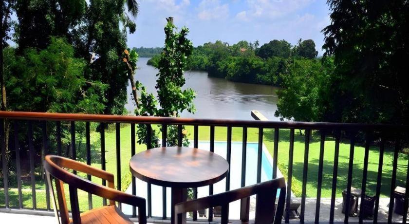 Roman Lake Ayurveda Boutique Resort Ahungalla Exterior foto